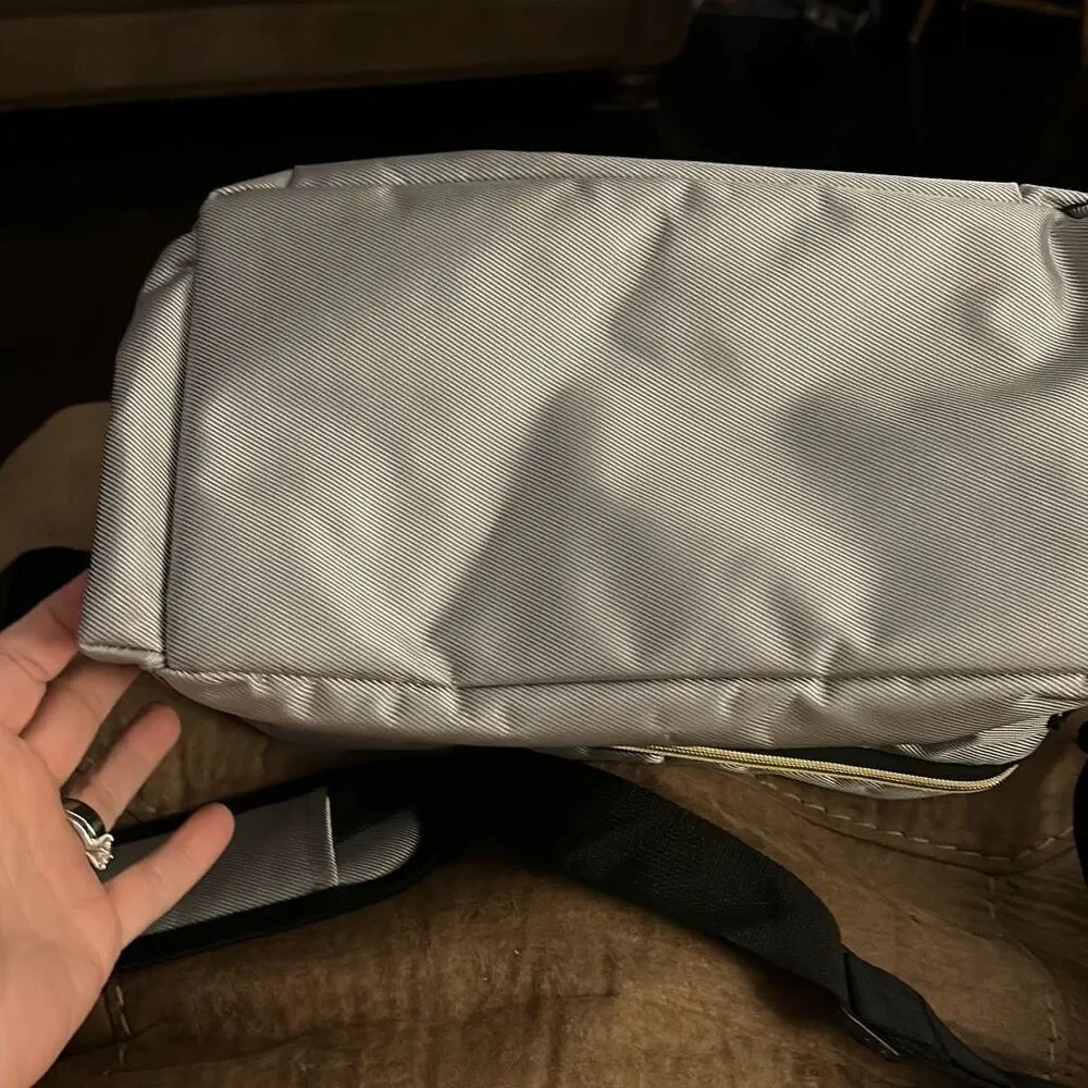 Breastmilk‎ Cooler Baby Bag, with Multiple pockets & Changing Pad. Grey.